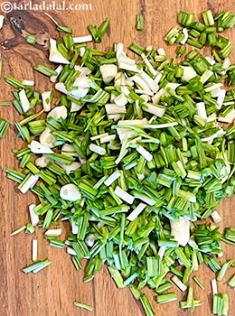 What is Fresh Green Garlic, hara lehsun? Glossary, Benefits, Uses, Recipes  with Fresh Green Garlic, hara lehsun
