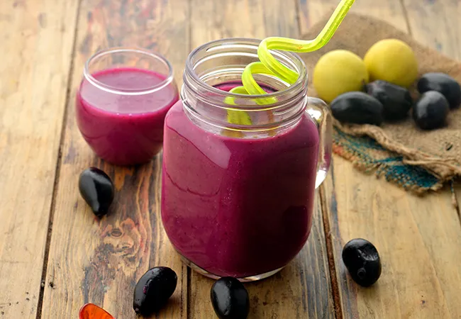 काला जामुन-सेब का पेय की रेसिपी - Black Jamun Apple Drink