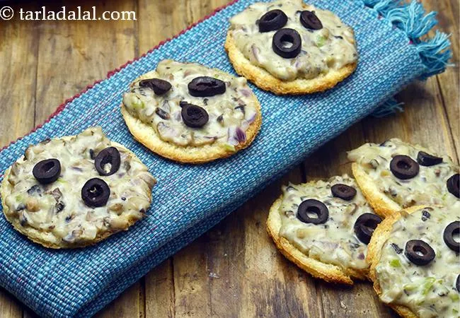 Mushroom Olive Crostini