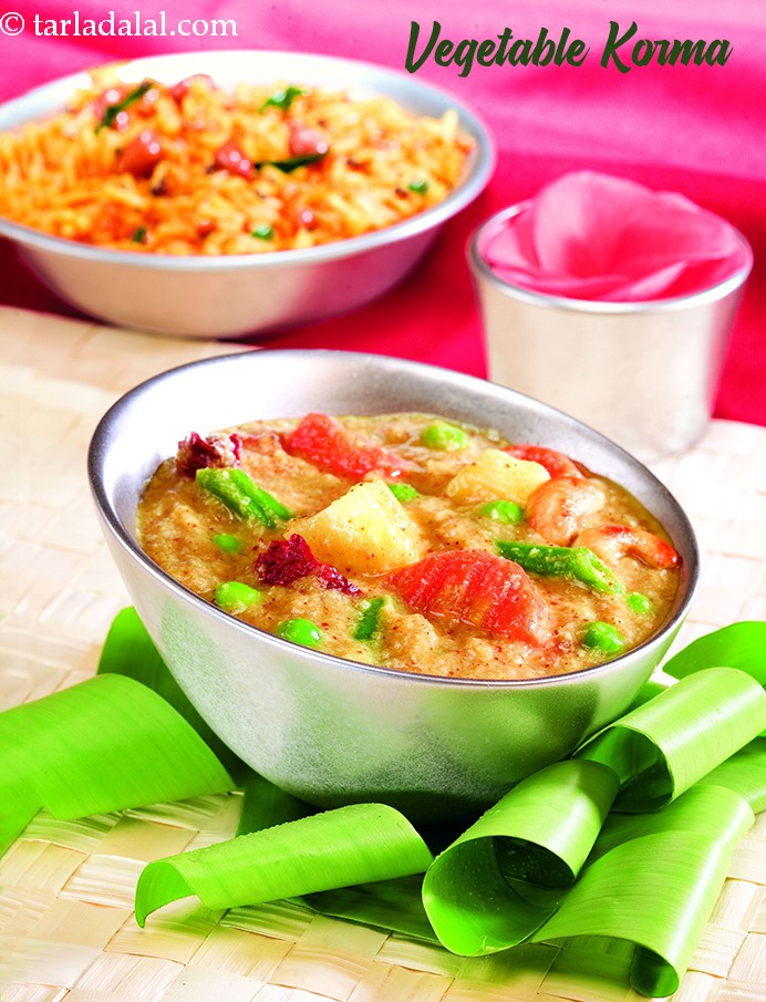 वेजिटेबल कोरमा रेसिपी | क्रीमी इंडियन वेज कोरमा | vegetable korma in Hindi.