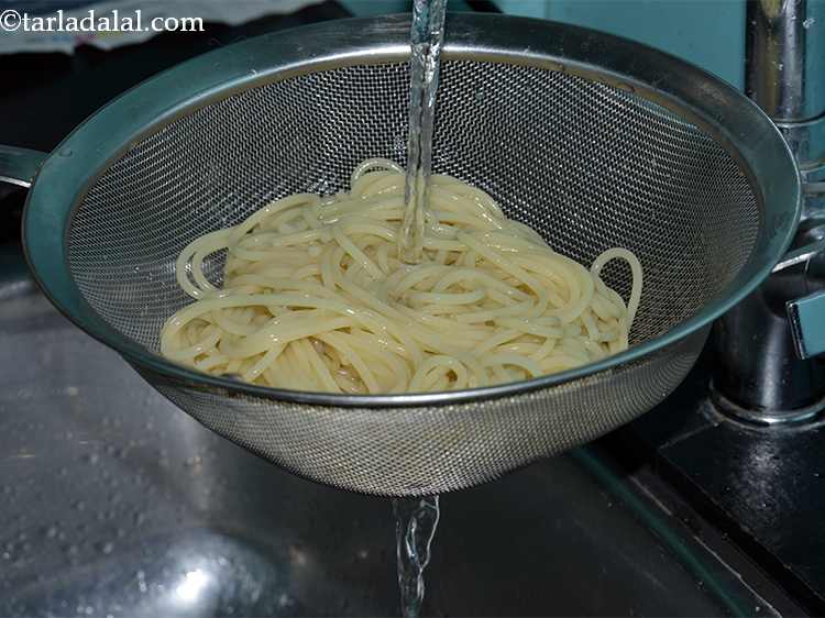 Quick and Easy Indian Veg Spaghetti recipe, Indian style tomato spaghetti