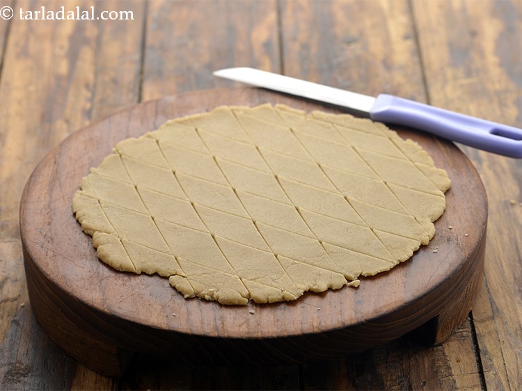 Sweet Shakarpara Recipe Maharashtrian Shankarpali Kalakala