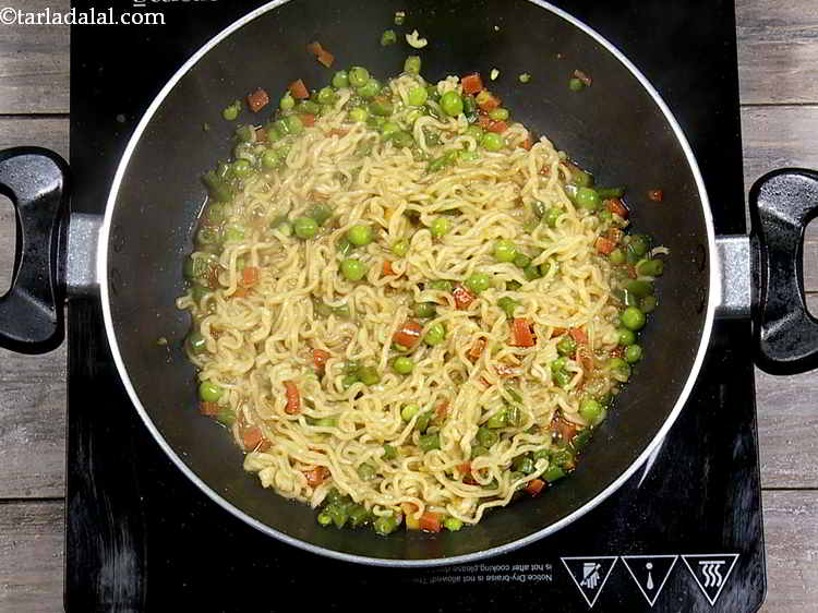 Vegetable Maggi Recipe, Veg Maggi, Vegetable masala maggi noodles recipe