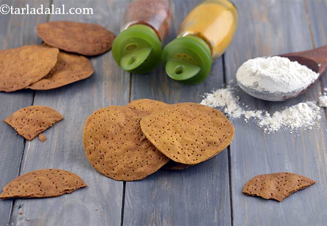 Baked Whole Wheat Puris, Jar Snack