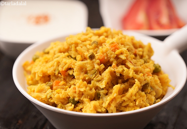 Bengali khichuri recipe | Bengali moong dal khichdi | healthy, pregnancy vegetable khichdi |