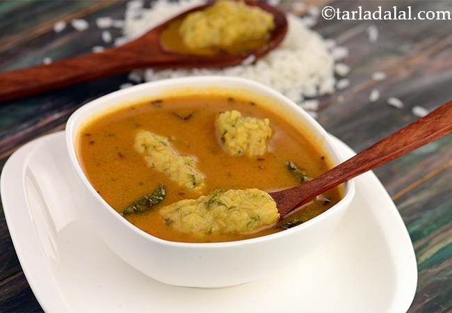  Bhaat Na Rasawala Muthia ( Gujarati Recipe)