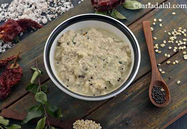 Coconut Chutney ( Idlis and Dosas)