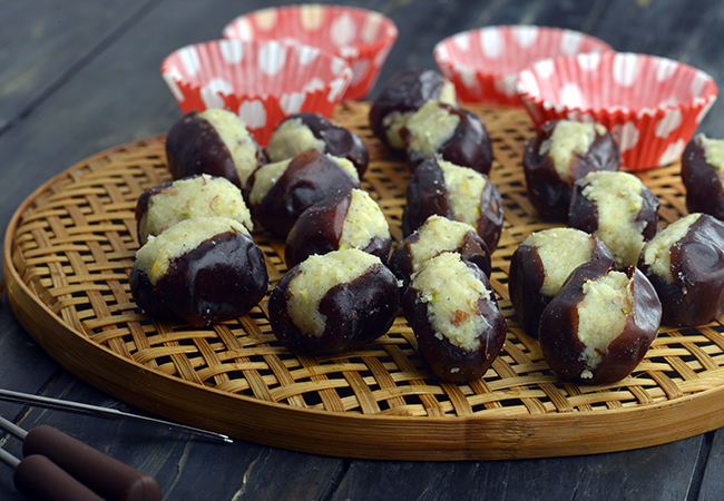  Dry Fruit Stuffed Dates