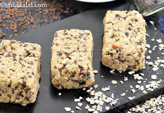 Indian style oats granola bar with peanut butter | healthy oats peanut butter bar | oats, cocoa and peanut butter bar with flax seeds |