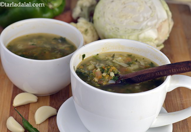  मिक्सड वेजिटेबल क्लीयर सूप | क्लियर सूप | स्वस्थ वेजिटेबल क्लियर सूप | वजन घटाने के लिए मिक्स वेज क्लियर सूप | - Mixed Vegetable Clear Soup 