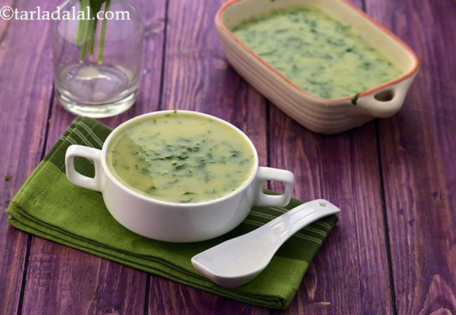 मूंग दाल और पालक का सूप - Moong Dal and Spinach Soup