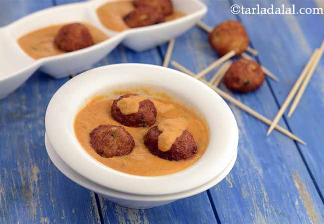 Potato Koftas in Makhani Gravy