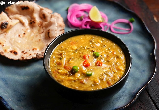 Rajasthani dal recipe | healthy marwadi dal | healthy green moong and chana dal |