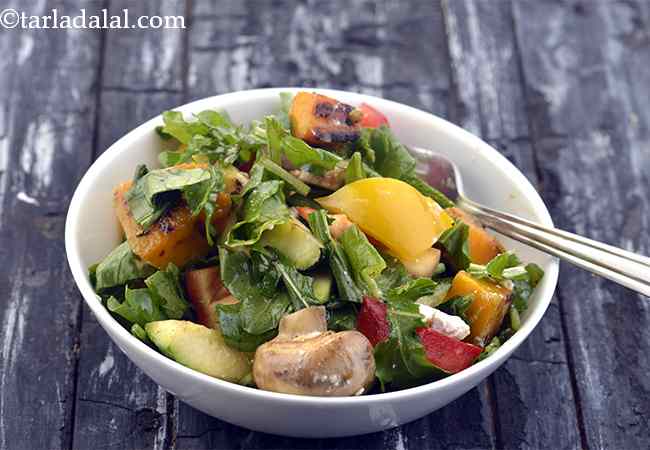  रॉकेट लिव्स, ज़ूकिनी लाल कद्दू हेल्दी लंच सलाद रेसिपी | मिक्स वेज हेल्दी लंच सलाद - Rocket Leaves, Zucchini Red Pumpkin Healthy Lunch Salad 