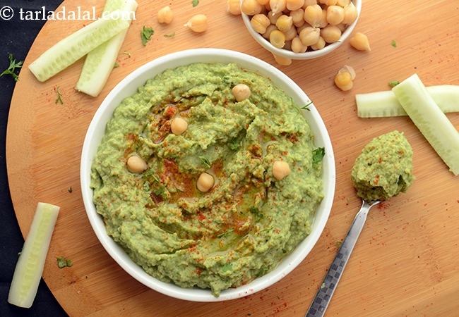 Spinach Hummus with Cucumber Sticks