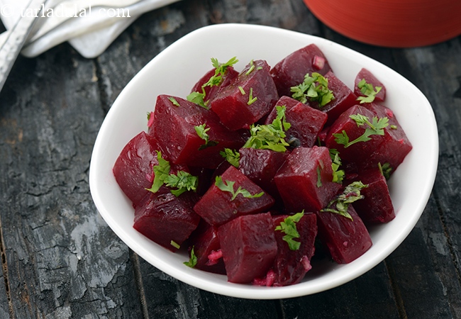 beet and garlic salad recipe | healthy beetroot garlic salad | quick Indian beetroot salad | fibre rich |