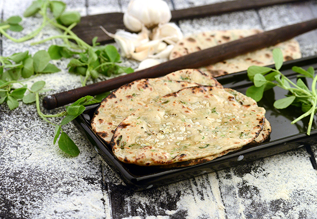  Soya Methi Garlic Naan