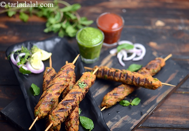वेज सीख कबाब रेसिपी | शाकाहारी सीख कबाब बिना तंदूर | ओवन के बिना सीख कबाब | सीख कबाब ग्रिलर में | Indian Veg Seekh Kebab Without Tandoor Or Oven