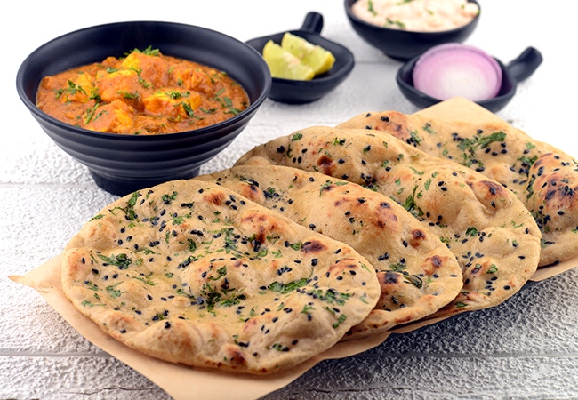 whole wheat naan recipe | whole wheat naan on tava | instant whole wheat naan | no yeast, no maida naan |